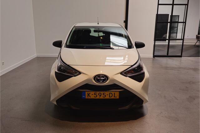 Toyota AYGO 1.0 VVT-i x-fun - Airco - Bluetooth - LED