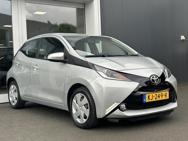 Toyota AYGO 1.0 VVT-i x-play