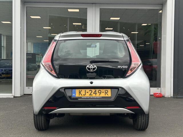 Toyota AYGO 1.0 VVT-i x-play
