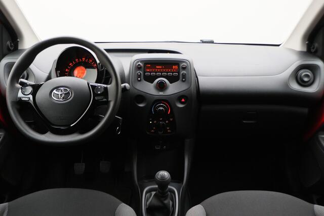 Toyota AYGO 1.0 VVT-i x-fun 5-Deurs, LED, Airco, Bluetooth, Elektr. Pakket