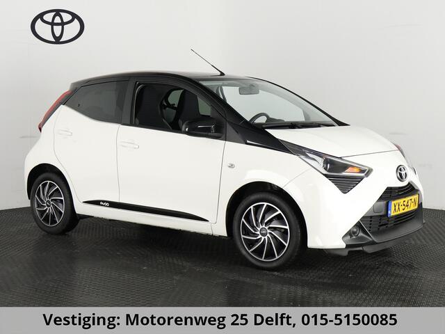 Toyota AYGO 1.0 VVT-i X-PLAY AUTOMAAT BI-TONE AIRCO. CAMERA. GARANTIE TOT 4-2029 !!