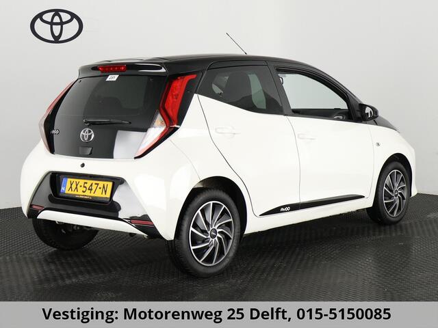Toyota AYGO 1.0 VVT-i X-PLAY AUTOMAAT BI-TONE AIRCO. CAMERA. GARANTIE TOT 4-2029 !!