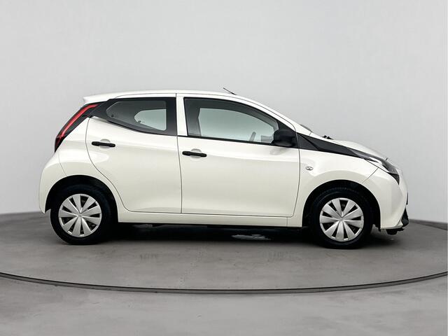 Toyota AYGO 1.0 VVT-i x-fun