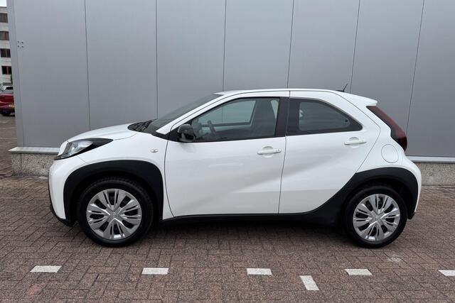 Toyota AYGO X 1.0 VVT-i S-CVT Play Automaat, Apple Carplay en/of Android auto Navigatie, Achteruitrijcamera, Adaptieve cruise control