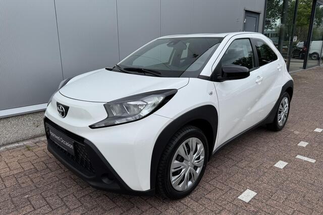 Toyota AYGO X 1.0 VVT-i S-CVT Play Automaat, Apple Carplay en/of Android auto Navigatie, Achteruitrijcamera, Adaptieve cruise control