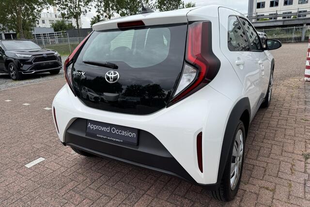 Toyota AYGO X 1.0 VVT-i S-CVT Play Automaat, Apple Carplay en/of Android auto Navigatie, Achteruitrijcamera, Adaptieve cruise control