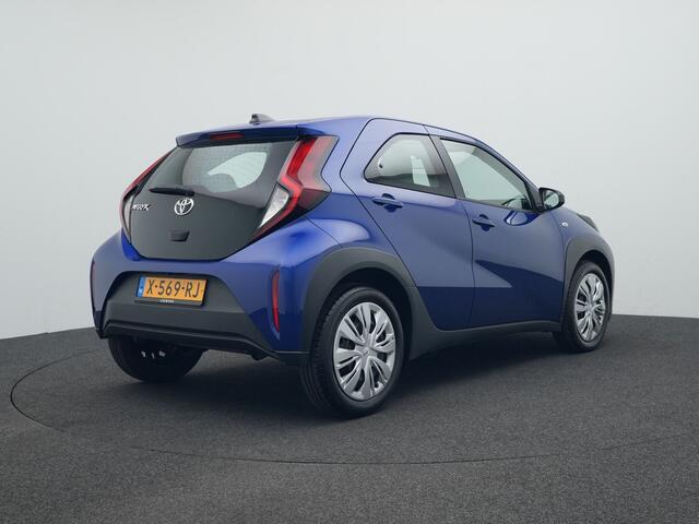 Toyota AYGO X 1.0 VVT-i MT Play