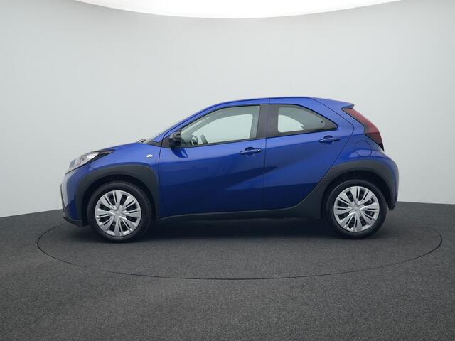 Toyota AYGO X 1.0 VVT-i MT Play