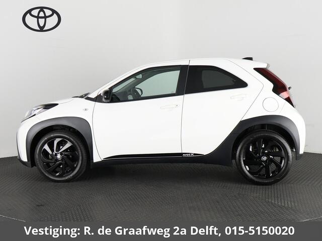 Toyota AYGO X 1.0 VVT-i MT First Sport | Apple Carplay & AndroidAUTO | Stoelverwarming | Camera | Privacy Glass | Lichtmetalen velgen |