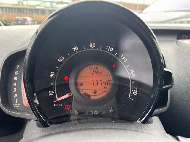 Toyota AYGO 1.0 VVT-i TeamNL JBL AUDIO SYSTEEM, ZEER NETTE AUTO!