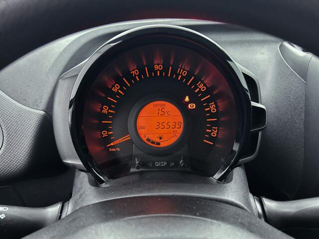 Toyota AYGO 1.0 VVT-i x-fun | 1e Eigenaar | BTW'er | Bluetooth | Airco |