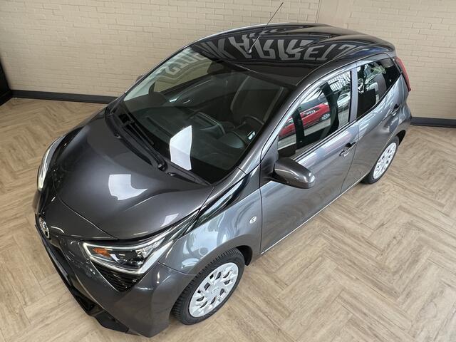 Toyota AYGO 1.0 VVT-i x-play Navi | Cruise | Apple carplay | Camera