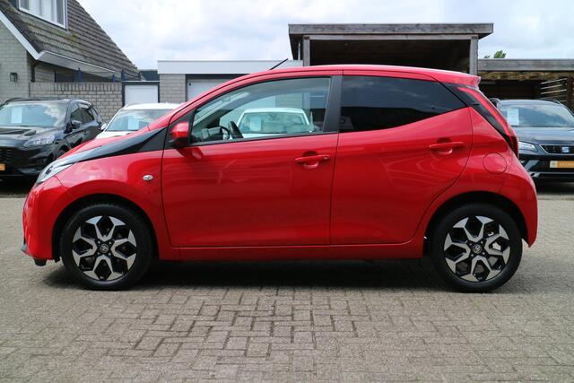 Toyota AYGO 1.0 VVT-i x-play | Automaat! | Navi | Camera |