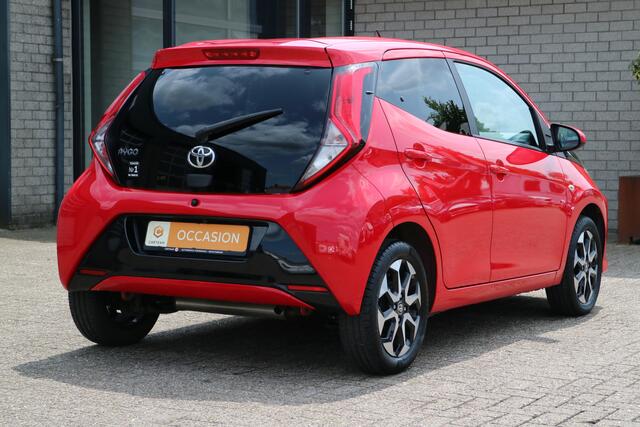 Toyota AYGO 1.0 VVT-i x-play | Automaat! | Navi | Camera |