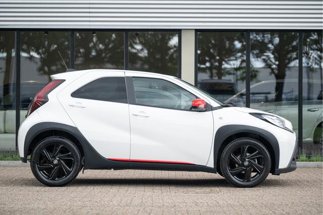 Toyota AYGO X 1.0 VVT-i First | Winterset incl. | Camera | Navi by App | Adapt. Cruise | Clima | LED