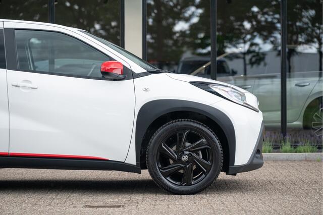 Toyota AYGO X 1.0 VVT-i First | Winterset incl. | Camera | Navi by App | Adapt. Cruise | Clima | LED