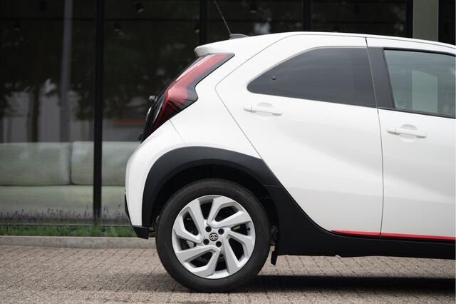 Toyota AYGO X 1.0 VVT-i First | Winterset incl. | Camera | Navi by App | Adapt. Cruise | Clima | LED