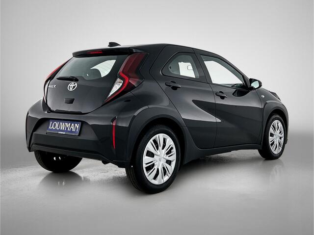 Toyota AYGO X 1.0 VVT-i MT Play