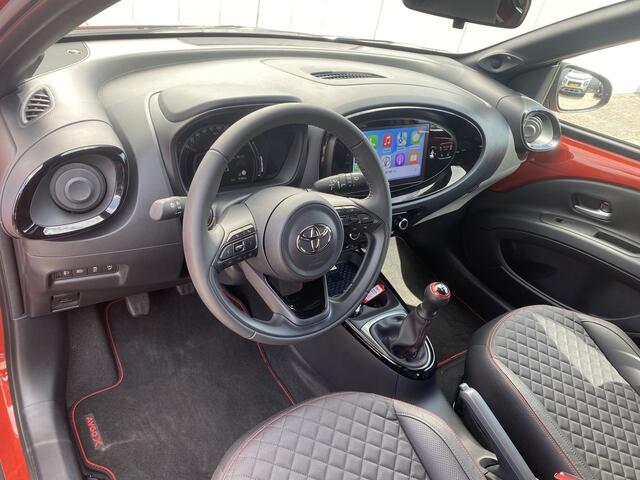 Toyota AYGO X 1.0 VVT-i MT Premium NL Auto JBL Dealer Onderhouden Keyless PDC Navi Stoelverwarming