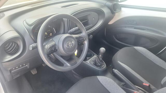 Toyota AYGO X 1.0 VVT-i MT Rijklaar pijs