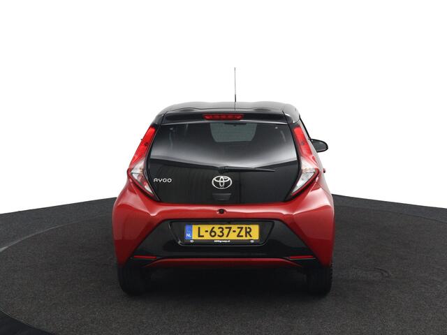 Toyota AYGO 1.0 VVT-i x-clusiv | Keyless Entry | Lederen/ stof bekleding | Climate Control | Meest Luxe uitvoering |