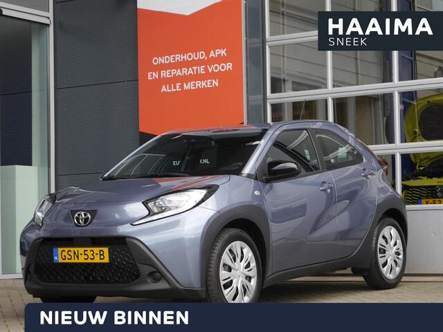 Toyota AYGO X 1.0 VVT-i MT Play | Lage km.stand | Apple carplay/Android auto | Achteruitrijcamera | Trekhaak voor fietsendrager | Airco | Cruise control | Rijstrooksensor