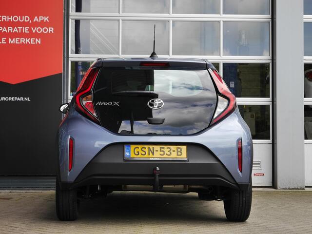 Toyota AYGO X 1.0 VVT-i MT Play | Lage km.stand | Apple carplay/Android auto | Achteruitrijcamera | Trekhaak voor fietsendrager | Airco | Cruise control | Rijstrooksensor