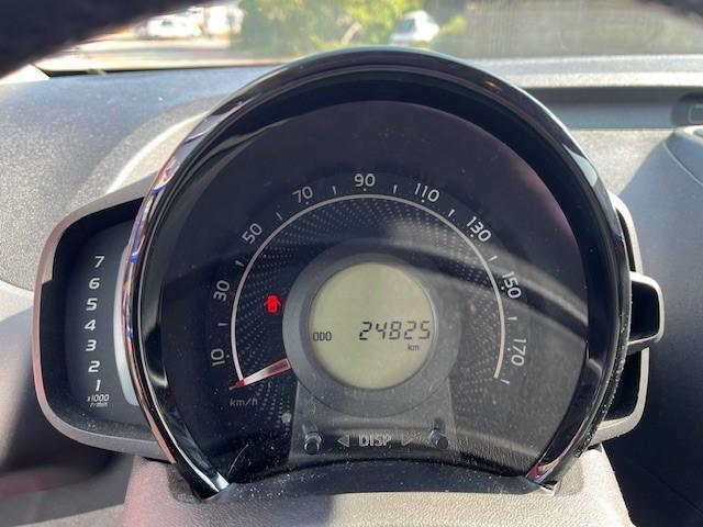 Toyota AYGO 1.0 VVT-i x-play |Lage tellerstand | Automaat | Apple Carplay/Android Auto