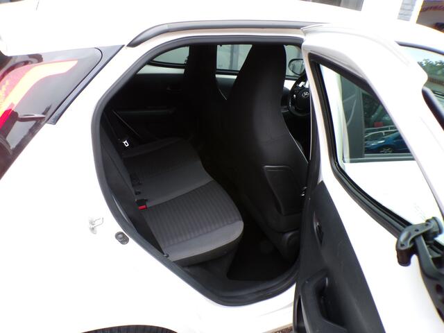 Toyota AYGO 1.0 VVT-i x-play AIRCO,LED,CAMERA,NIEUWE APK !!! ""ZONDAG OPEN""