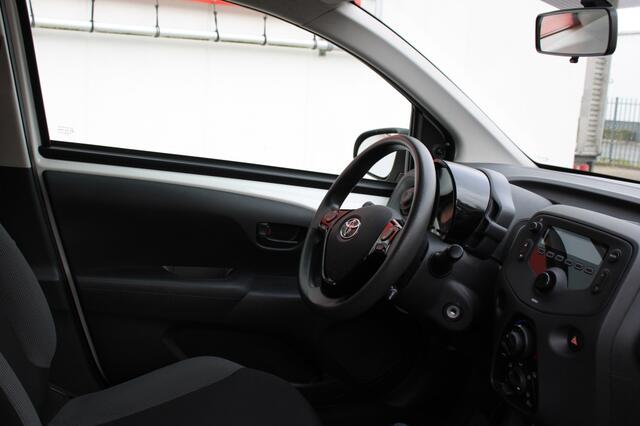 Toyota AYGO 1.0 VVT-i x-fun