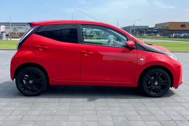 Toyota AYGO 1.0 VVT-i x-sport 49946KM! 2e eig.!