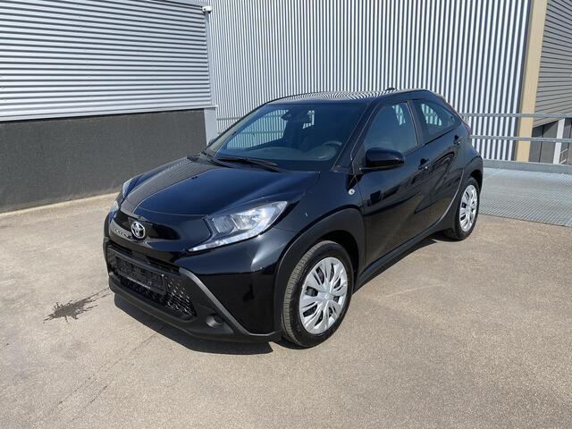 Toyota AYGO X 1.0 VVT-i S-CVT Play | Adaptieve cruise control | Apple CarPlay/Android Auto | Achteruitrij camera | Uitklapbare achter ramen | USB-C | Airco |