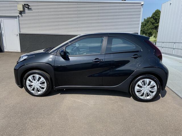 Toyota AYGO X 1.0 VVT-i S-CVT Play | Adaptieve cruise control | Apple CarPlay/Android Auto | Achteruitrij camera | Uitklapbare achter ramen | USB-C | Airco |