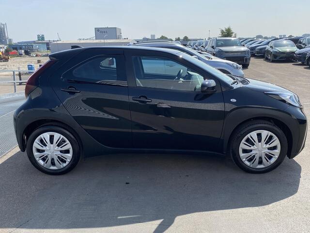 Toyota AYGO X 1.0 VVT-i S-CVT Play | Adaptieve cruise control | Apple CarPlay/Android Auto | Achteruitrij camera | Uitklapbare achter ramen | USB-C | Airco |