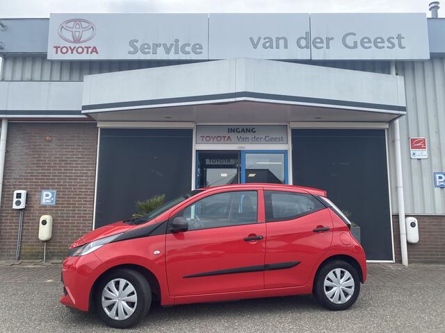 Toyota AYGO 1.0 VVT-i x-now