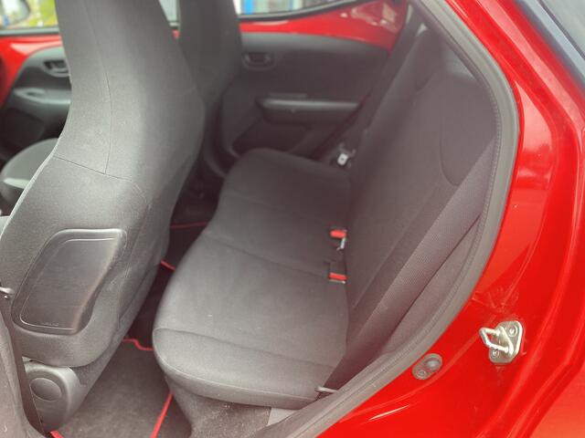 Toyota AYGO 1.0 VVT-i x-now