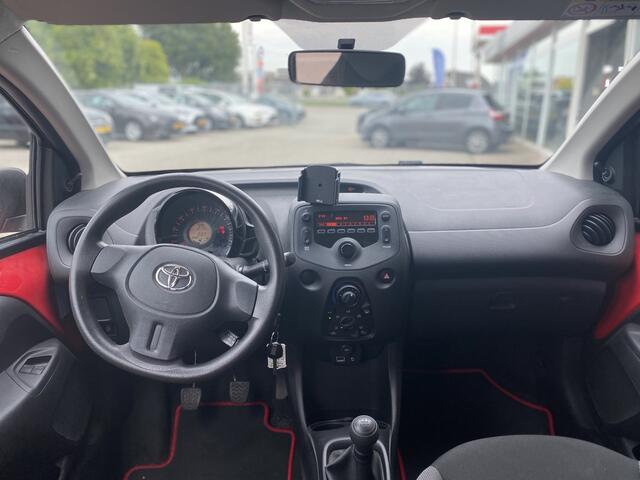 Toyota AYGO 1.0 VVT-i x-now