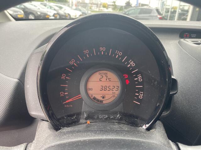 Toyota AYGO 1.0 VVT-i x-now
