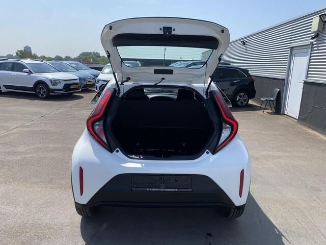 Toyota AYGO X 1.0 VVT-i S-CVT Play | Apple CarPlay/Android Auto | Adaptieve cruise control | Achteruitrij camera | Airco | Bluetooth telefoonvoorbereiding |