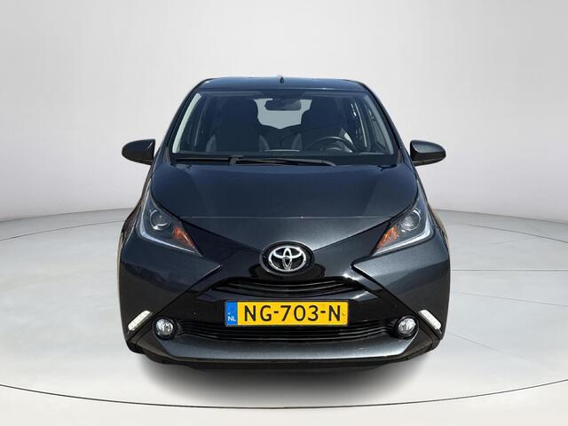 Toyota AYGO 1.0 VVT-i x-play **AIRCO/ BEGRENZER/ PARKEERCAMERA/ GARANTIE**