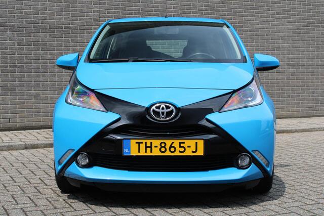 Toyota AYGO 1.0 VVT-i x-nav Achteruitrijcamera, Navigatie, Airco, Bluetooth