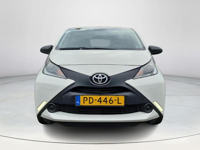 Toyota AYGO 1.0 VVT-i x-fun | 5 deurs | Airconditioning | Bluetooth | Dealer onderhouden |