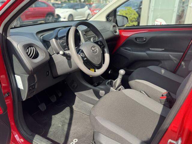 Toyota AYGO 1.0 VVT-i x-fun Airco, LED, Dealer onderhouden , All-in Rijklaarprijs