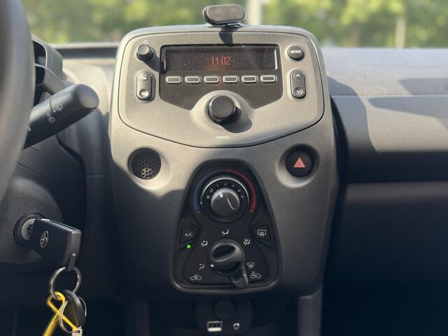 Toyota AYGO 1.0 VVT-i x-fun Airco, LED, Dealer onderhouden , All-in Rijklaarprijs