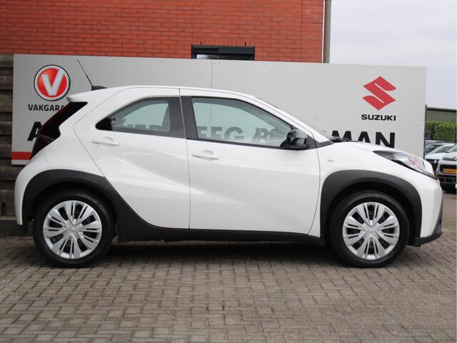 Toyota AYGO X 1.0 VVT-i S-CVT Play Achteruitrijcamera, DAB+ Radio, Airco, Bluetooth, Cruise Control Adaptief ¤ 399,- private lease