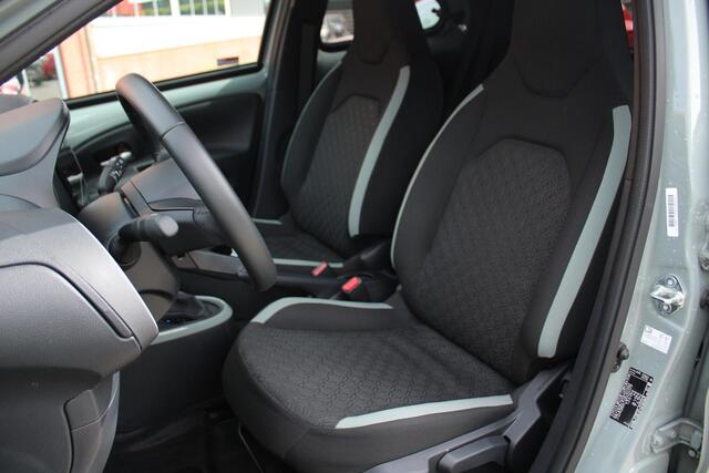 Toyota AYGO X 1.0 VVT-i S-CVT Pulse Automaat Adaptieve Cruise Control, Carplay/Android Auto, Achteruitrijcamera, Airco