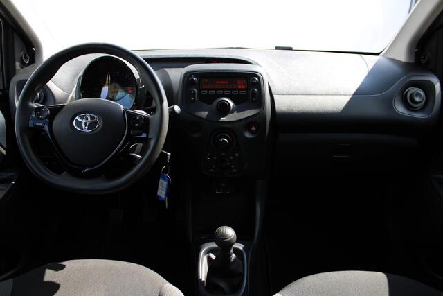 Toyota AYGO 1.0 VVT-i x-fun Elektr. ramen voor, Start/Stop Systeem, Airco, All-Season banden