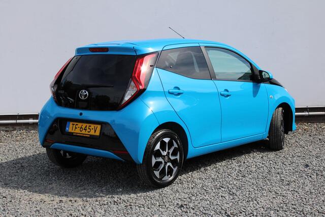 Toyota AYGO 1.0 VVT-i x-first, Camera, LM-Velgen en Dealer ondehouden!