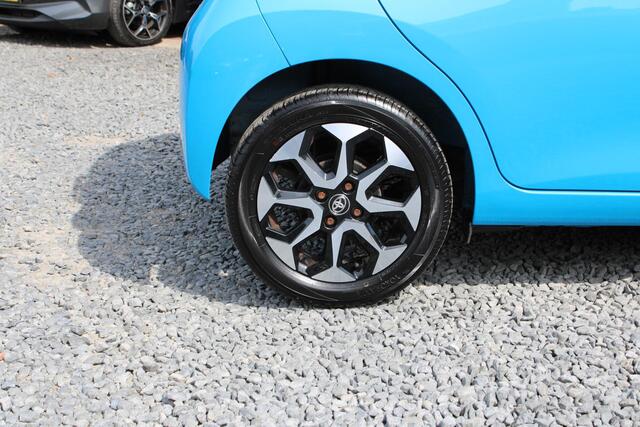 Toyota AYGO 1.0 VVT-i x-first, Camera, LM-Velgen en Dealer ondehouden!