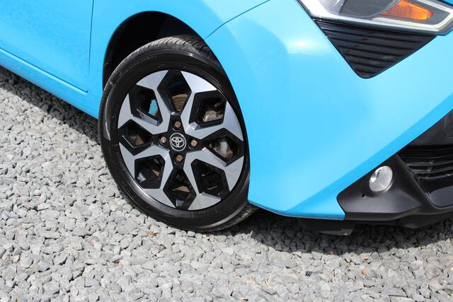 Toyota AYGO 1.0 VVT-i x-first, Camera, LM-Velgen en Dealer ondehouden!